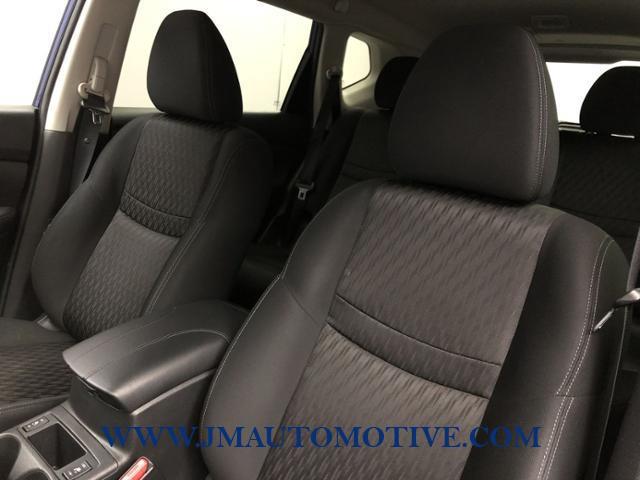 2017 Nissan Rogue 2017.5 AWD SV, available for sale in Naugatuck, Connecticut | J&M Automotive Sls&Svc LLC. Naugatuck, Connecticut 2017 Nissan Rogue 2017.5 AWD SV, available for sale in Naugatuck, Connecticut | J&M Automotive Sls&Svc LLC. Naugatuck, Connecticut