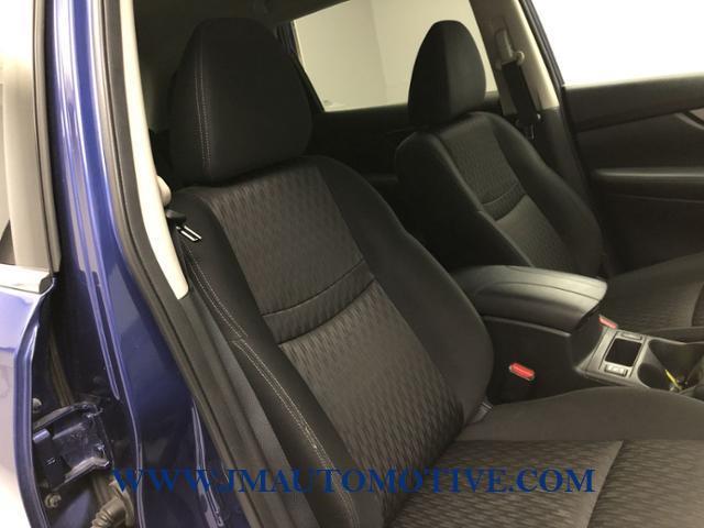 2017 Nissan Rogue 2017.5 AWD SV, available for sale in Naugatuck, Connecticut | J&M Automotive Sls&Svc LLC. Naugatuck, Connecticut 2017 Nissan Rogue 2017.5 AWD SV, available for sale in Naugatuck, Connecticut | J&M Automotive Sls&Svc LLC. Naugatuck, Connecticut