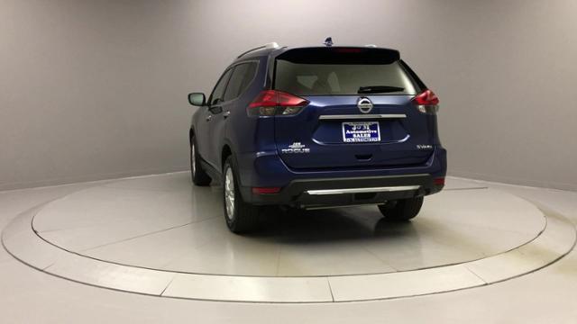 2017 Nissan Rogue 2017.5 AWD SV, available for sale in Naugatuck, Connecticut | J&M Automotive Sls&Svc LLC. Naugatuck, Connecticut 2017 Nissan Rogue 2017.5 AWD SV, available for sale in Naugatuck, Connecticut | J&M Automotive Sls&Svc LLC. Naugatuck, Connecticut