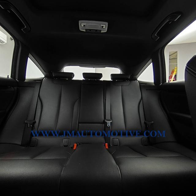 Used BMW 3 Series Gran Turismo 5dr 328i xDrive Gran Turismo AWD SU 2015 | J&M Automotive Sls&Svc LLC. Naugatuck, Connecticut Used BMW 3 Series Gran Turismo 5dr 328i xDrive Gran Turismo AWD SU 2015 | J&M Automotive Sls&Svc LLC. Naugatuck, Connecticut