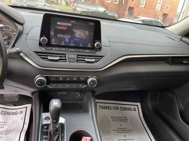Used Nissan Altima 2.5 SR 2019 | Hillside Auto Outlet. Jamaica, New York Used Nissan Altima 2.5 SR 2019 | Hillside Auto Outlet. Jamaica, New York