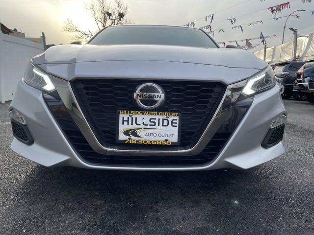 Used Nissan Altima 2.5 SR 2019 | Hillside Auto Outlet. Jamaica, New York Used Nissan Altima 2.5 SR 2019 | Hillside Auto Outlet. Jamaica, New York