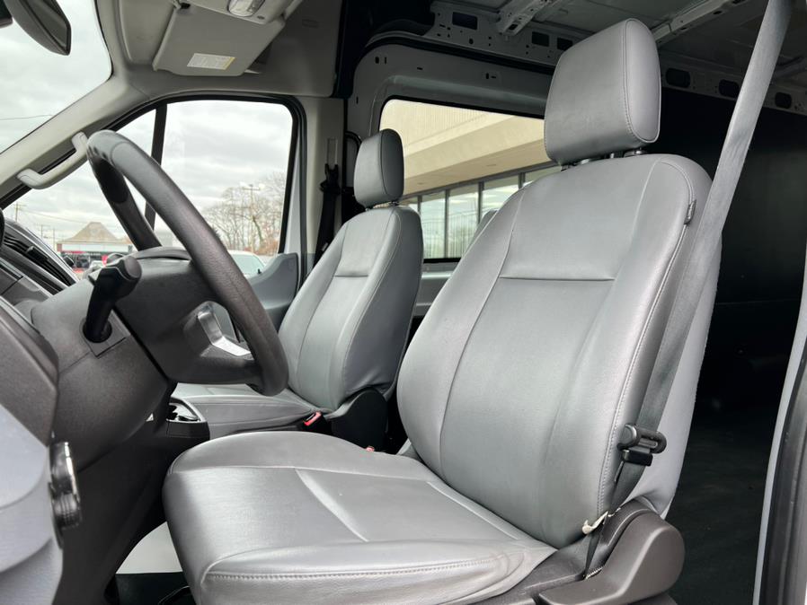 Used Ford Transit Van T-250 148" Med Rf 9000 GVWR Sliding RH Dr 2019 | Power Motors East. Massapequa Park, New York Used Ford Transit Van T-250 148" Med Rf 9000 GVWR Sliding RH Dr 2019 | Power Motors East. Massapequa Park, New York