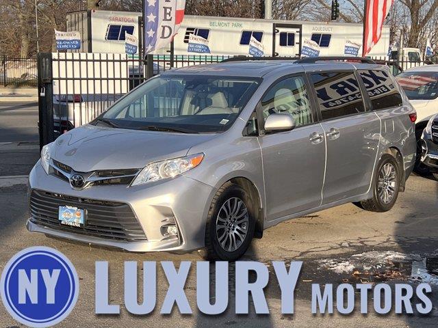 Used Toyota Sienna XLE Auto Access Seat 2018 | NY Luxury Motors. Elmont, New York Used Toyota Sienna XLE Auto Access Seat 2018 | NY Luxury Motors. Elmont, New York