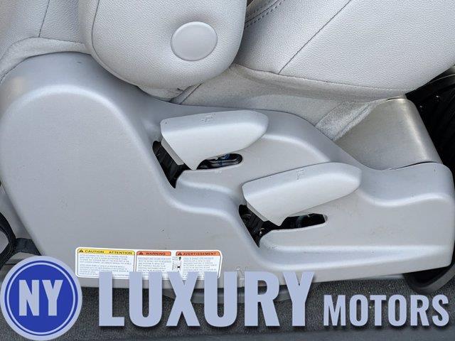 Used Toyota Sienna XLE Auto Access Seat 2018 | NY Luxury Motors. Elmont, New York Used Toyota Sienna XLE Auto Access Seat 2018 | NY Luxury Motors. Elmont, New York