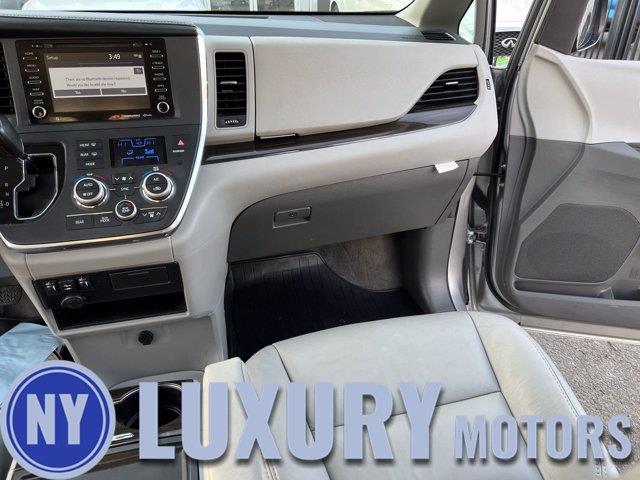 Used Toyota Sienna XLE Auto Access Seat 2018 | NY Luxury Motors. Elmont, New York Used Toyota Sienna XLE Auto Access Seat 2018 | NY Luxury Motors. Elmont, New York