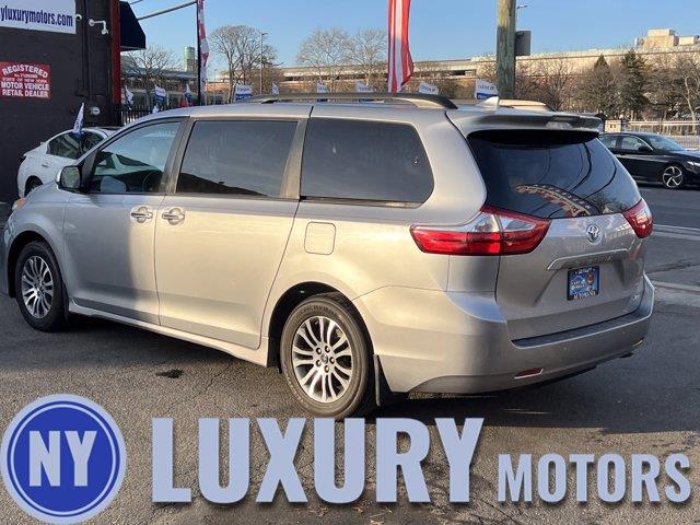 Used Toyota Sienna XLE Auto Access Seat 2018 | NY Luxury Motors. Elmont, New York Used Toyota Sienna XLE Auto Access Seat 2018 | NY Luxury Motors. Elmont, New York