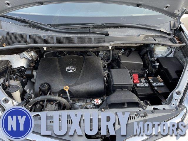 Used Toyota Sienna XLE Auto Access Seat 2018 | NY Luxury Motors. Elmont, New York Used Toyota Sienna XLE Auto Access Seat 2018 | NY Luxury Motors. Elmont, New York
