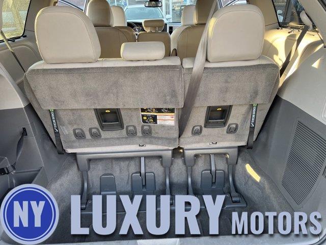 Used Toyota Sienna XLE Auto Access Seat 2018 | NY Luxury Motors. Elmont, New York Used Toyota Sienna XLE Auto Access Seat 2018 | NY Luxury Motors. Elmont, New York