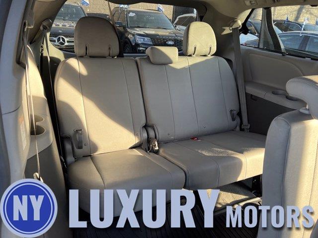 Used Toyota Sienna XLE Auto Access Seat 2018 | NY Luxury Motors. Elmont, New York Used Toyota Sienna XLE Auto Access Seat 2018 | NY Luxury Motors. Elmont, New York