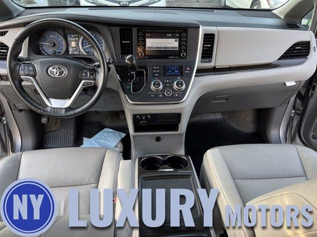 Used Toyota Sienna XLE Auto Access Seat 2018 | NY Luxury Motors. Elmont, New York Used Toyota Sienna XLE Auto Access Seat 2018 | NY Luxury Motors. Elmont, New York