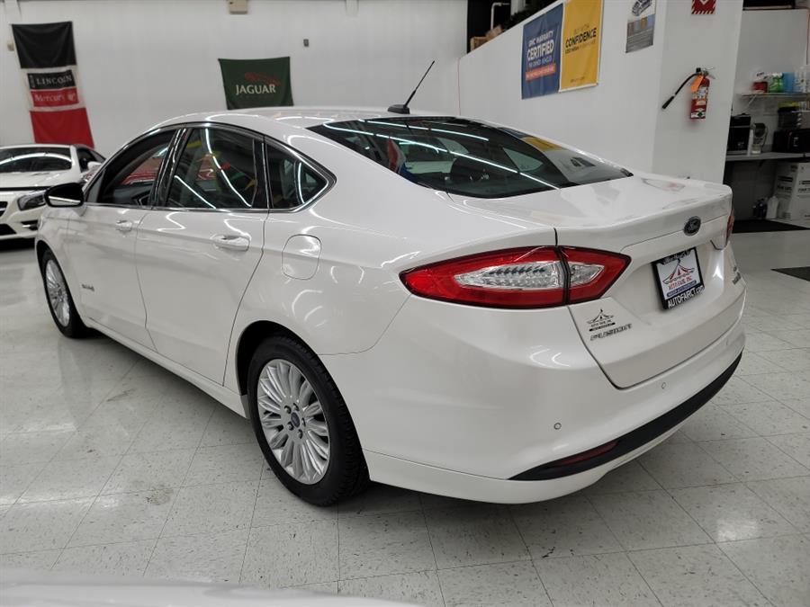2013 Ford Fusion 4dr Sdn SE Hybrid FWD, available for sale in West Haven, CT