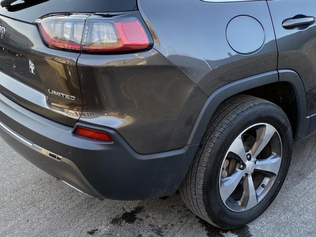 Used Jeep Cherokee Limited 2019 | Eastchester Motor Cars. Bronx, New York Used Jeep Cherokee Limited 2019 | Eastchester Motor Cars. Bronx, New York