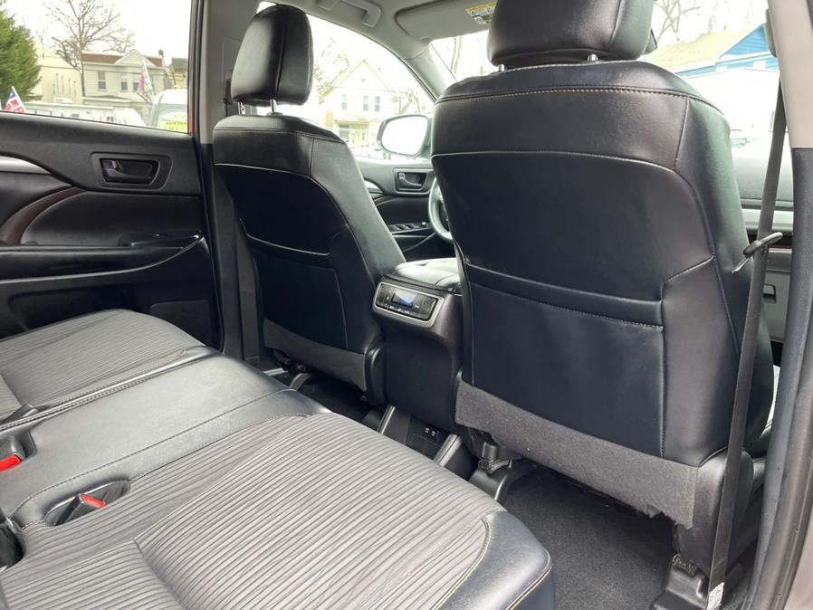 2019 Toyota Highlander LE V6 AWD (Natl), available for sale in Irvington , New Jersey | Auto Haus of Irvington Corp. Irvington , New Jersey 2019 Toyota Highlander LE V6 AWD (Natl), available for sale in Irvington , New Jersey | Auto Haus of Irvington Corp. Irvington , New Jersey