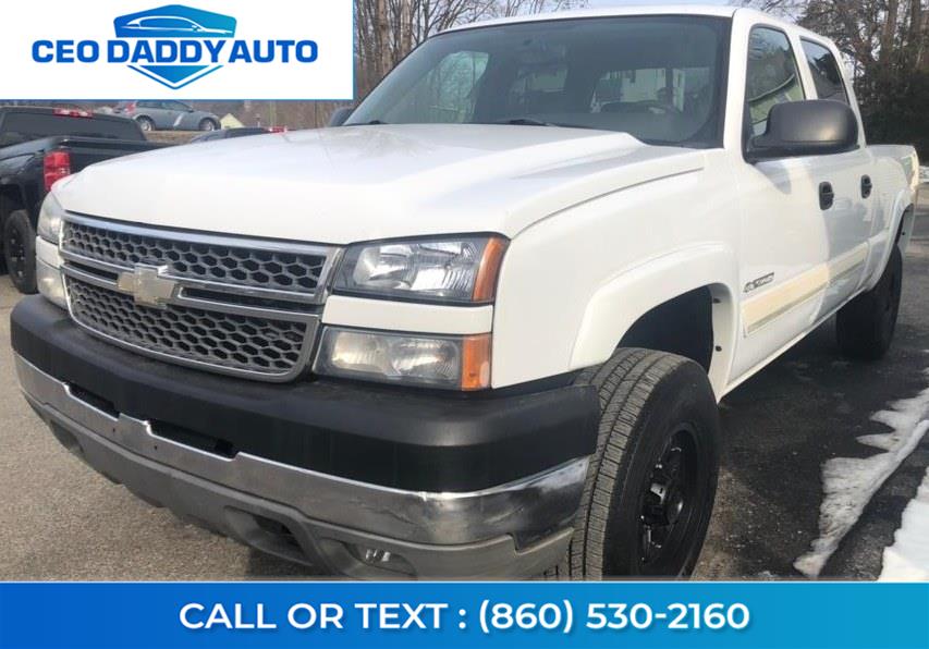 Used Chevrolet Silverado 2500HD Crew Cab 153" WB 4WD LS 2005 | CEO DADDY AUTO. Online only, Connecticut