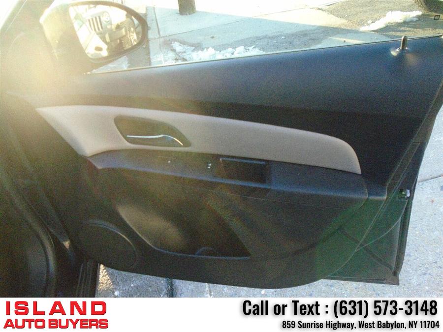 Used Chevrolet Cruze LS Auto 4dr Sedan w/1SB 2015 | Island Auto Buyers. West Babylon, New York Used Chevrolet Cruze LS Auto 4dr Sedan w/1SB 2015 | Island Auto Buyers. West Babylon, New York