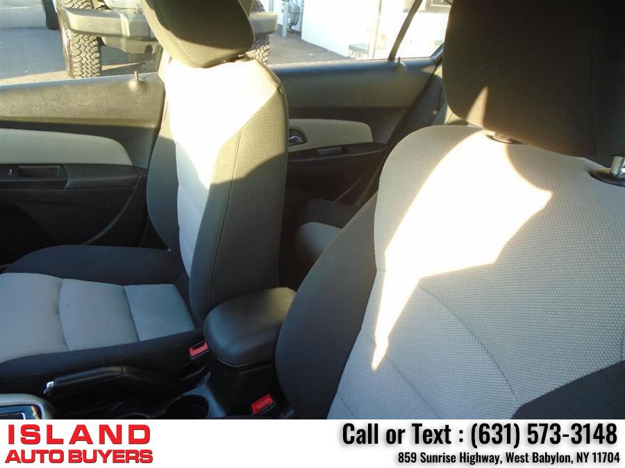 Used Chevrolet Cruze LS Auto 4dr Sedan w/1SB 2015 | Island Auto Buyers. West Babylon, New York Used Chevrolet Cruze LS Auto 4dr Sedan w/1SB 2015 | Island Auto Buyers. West Babylon, New York