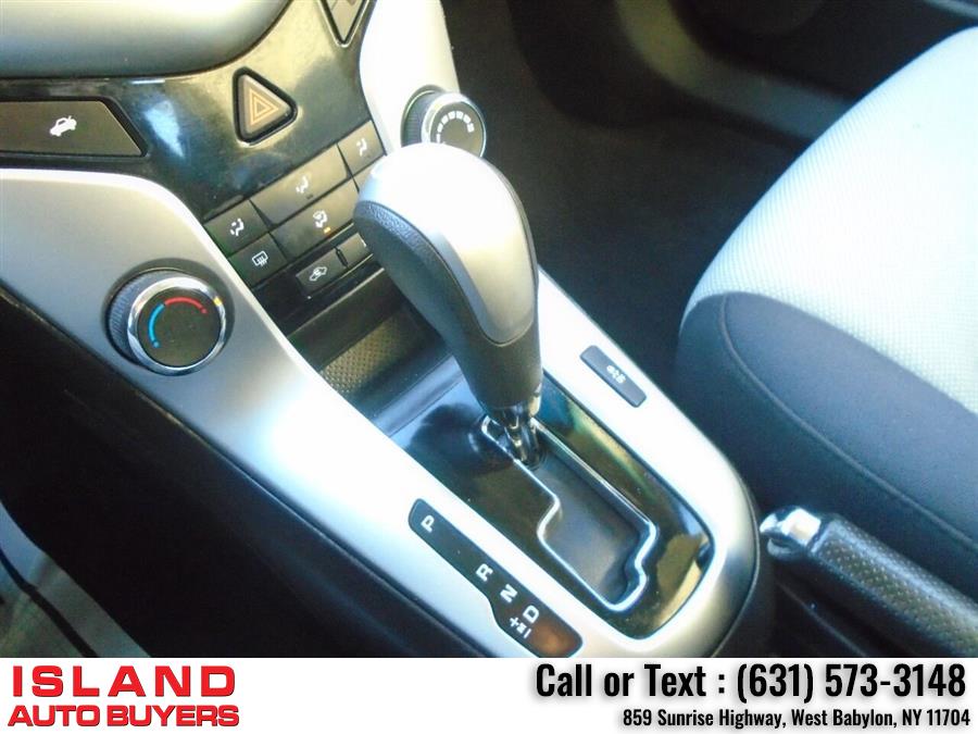 Used Chevrolet Cruze LS Auto 4dr Sedan w/1SB 2015 | Island Auto Buyers. West Babylon, New York Used Chevrolet Cruze LS Auto 4dr Sedan w/1SB 2015 | Island Auto Buyers. West Babylon, New York