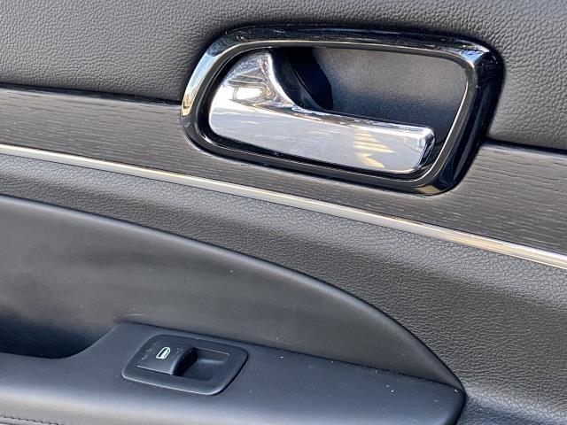 Used Jeep Grand Cherokee High Altitude 2019 | Eastchester Motor Cars. Bronx, New York Used Jeep Grand Cherokee High Altitude 2019 | Eastchester Motor Cars. Bronx, New York