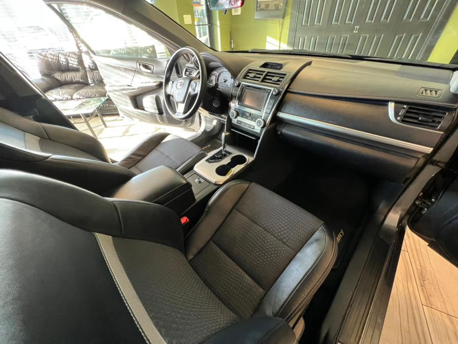2012 Toyota Camry 4dr Sdn I4 Auto SE (Natl), available for sale in West Hartford, Connecticut | AutoMax. West Hartford, Connecticut 2012 Toyota Camry 4dr Sdn I4 Auto SE (Natl), available for sale in West Hartford, Connecticut | AutoMax. West Hartford, Connecticut