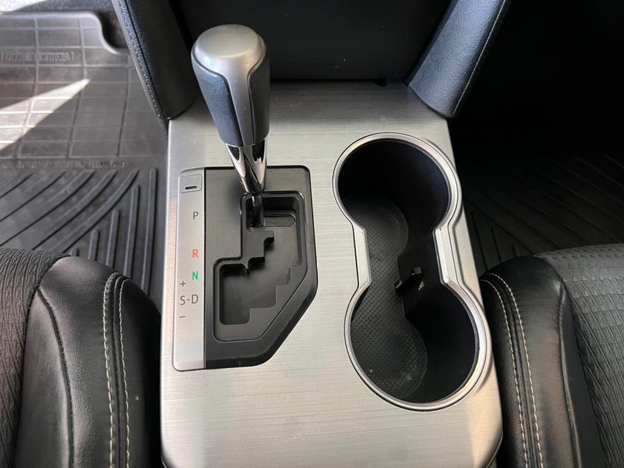 2012 Toyota Camry 4dr Sdn I4 Auto SE (Natl), available for sale in West Hartford, Connecticut | AutoMax. West Hartford, Connecticut 2012 Toyota Camry 4dr Sdn I4 Auto SE (Natl), available for sale in West Hartford, Connecticut | AutoMax. West Hartford, Connecticut