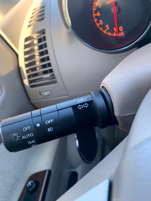 Used Nissan Altima 4dr Sdn V6 Auto 3.5 SE 2005 | Supreme Automotive. New Britain, Connecticut Used Nissan Altima 4dr Sdn V6 Auto 3.5 SE 2005 | Supreme Automotive. New Britain, Connecticut
