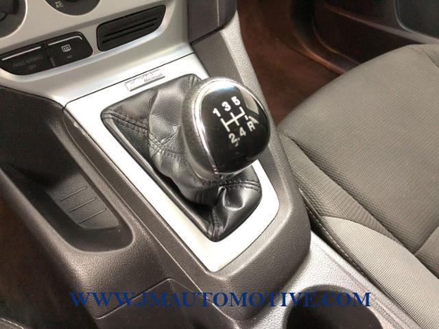 2012 Ford Focus 4dr Sdn SE, available for sale in Naugatuck, Connecticut | J&M Automotive Sls&Svc LLC. Naugatuck, Connecticut 2012 Ford Focus 4dr Sdn SE, available for sale in Naugatuck, Connecticut | J&M Automotive Sls&Svc LLC. Naugatuck, Connecticut