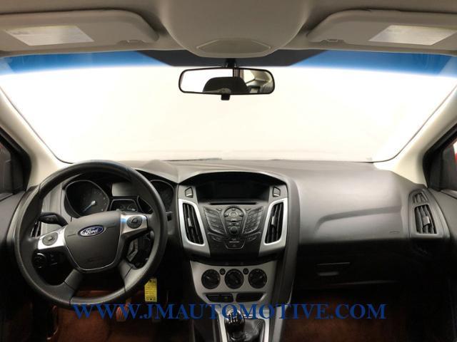 2012 Ford Focus 4dr Sdn SE, available for sale in Naugatuck, Connecticut | J&M Automotive Sls&Svc LLC. Naugatuck, Connecticut 2012 Ford Focus 4dr Sdn SE, available for sale in Naugatuck, Connecticut | J&M Automotive Sls&Svc LLC. Naugatuck, Connecticut