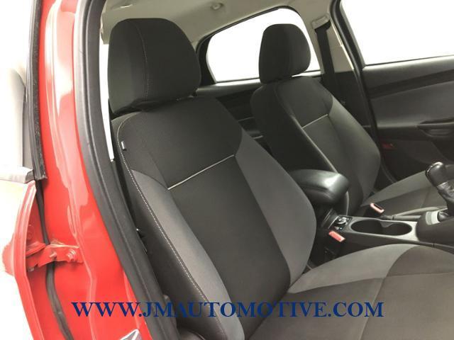2012 Ford Focus 4dr Sdn SE, available for sale in Naugatuck, Connecticut | J&M Automotive Sls&Svc LLC. Naugatuck, Connecticut 2012 Ford Focus 4dr Sdn SE, available for sale in Naugatuck, Connecticut | J&M Automotive Sls&Svc LLC. Naugatuck, Connecticut