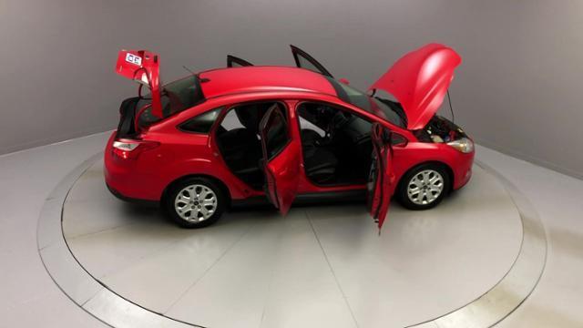 2012 Ford Focus 4dr Sdn SE, available for sale in Naugatuck, Connecticut | J&M Automotive Sls&Svc LLC. Naugatuck, Connecticut 2012 Ford Focus 4dr Sdn SE, available for sale in Naugatuck, Connecticut | J&M Automotive Sls&Svc LLC. Naugatuck, Connecticut