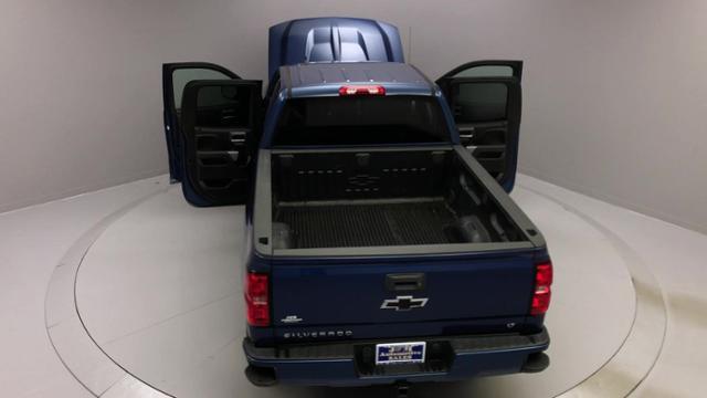 2017 Chevrolet Silverado 1500 4WD Double Cab 143.5 LT w/2LT, available for sale in Naugatuck, Connecticut | J&M Automotive Sls&Svc LLC. Naugatuck, Connecticut 2017 Chevrolet Silverado 1500 4WD Double Cab 143.5 LT w/2LT, available for sale in Naugatuck, Connecticut | J&M Automotive Sls&Svc LLC. Naugatuck, Connecticut