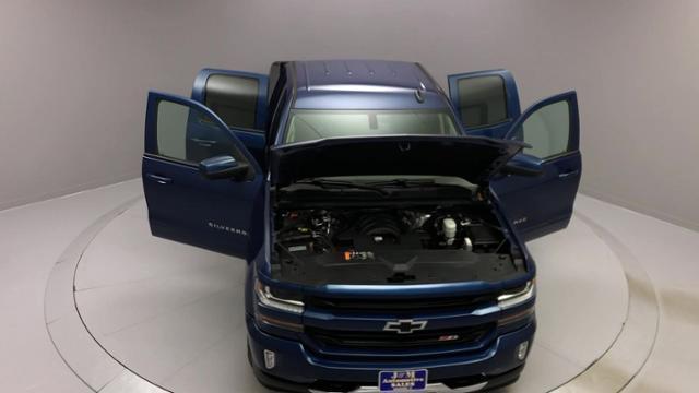 2017 Chevrolet Silverado 1500 4WD Double Cab 143.5 LT w/2LT, available for sale in Naugatuck, Connecticut | J&M Automotive Sls&Svc LLC. Naugatuck, Connecticut 2017 Chevrolet Silverado 1500 4WD Double Cab 143.5 LT w/2LT, available for sale in Naugatuck, Connecticut | J&M Automotive Sls&Svc LLC. Naugatuck, Connecticut