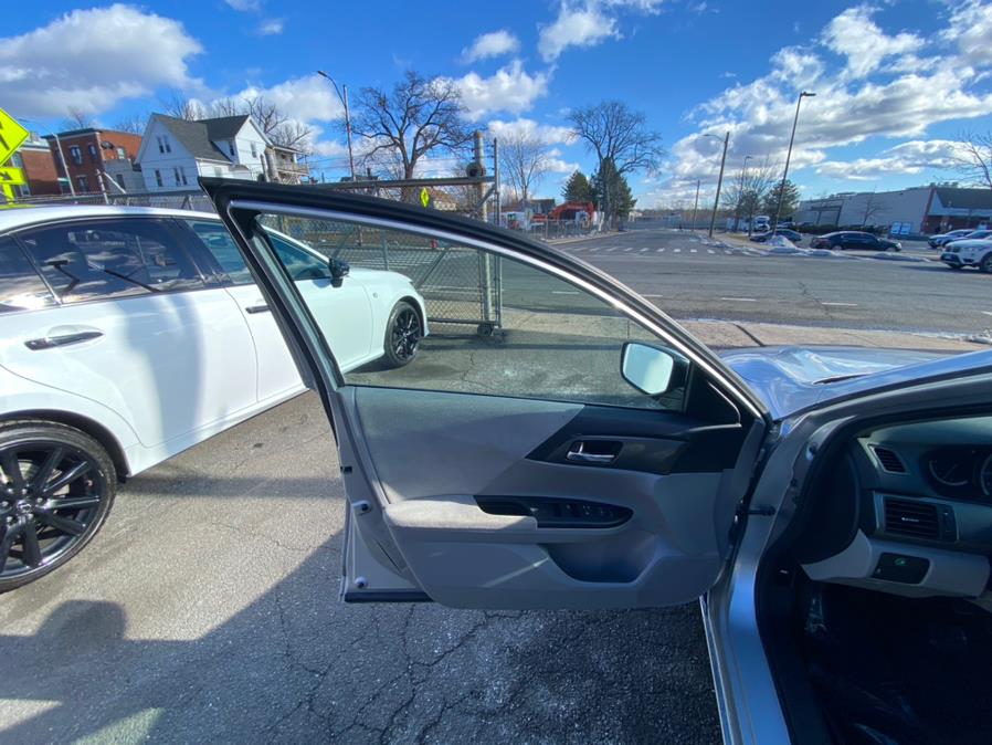 Used Honda Accord Sdn 4dr I4 CVT LX 2013 | VEB Auto Sales. Hartford, Connecticut Used Honda Accord Sdn 4dr I4 CVT LX 2013 | VEB Auto Sales. Hartford, Connecticut