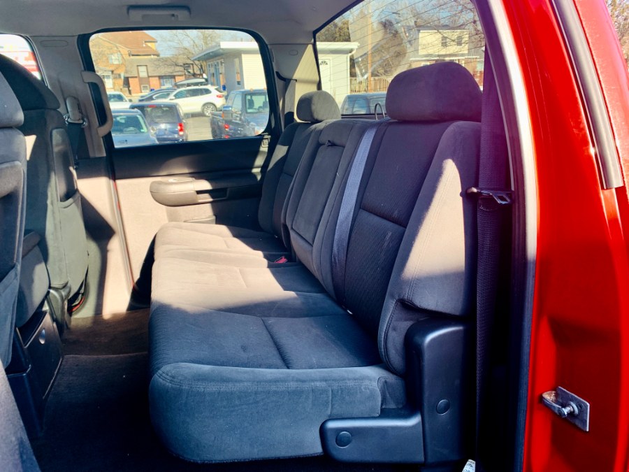 2009 Chevrolet Silverado 2500HD 4WD Crew Cab 153" LT, available for sale in Manchester, New Hampshire | Second Street Auto Sales Inc. Manchester, New Hampshire 2009 Chevrolet Silverado 2500HD 4WD Crew Cab 153" LT, available for sale in Manchester, New Hampshire | Second Street Auto Sales Inc. Manchester, New Hampshire