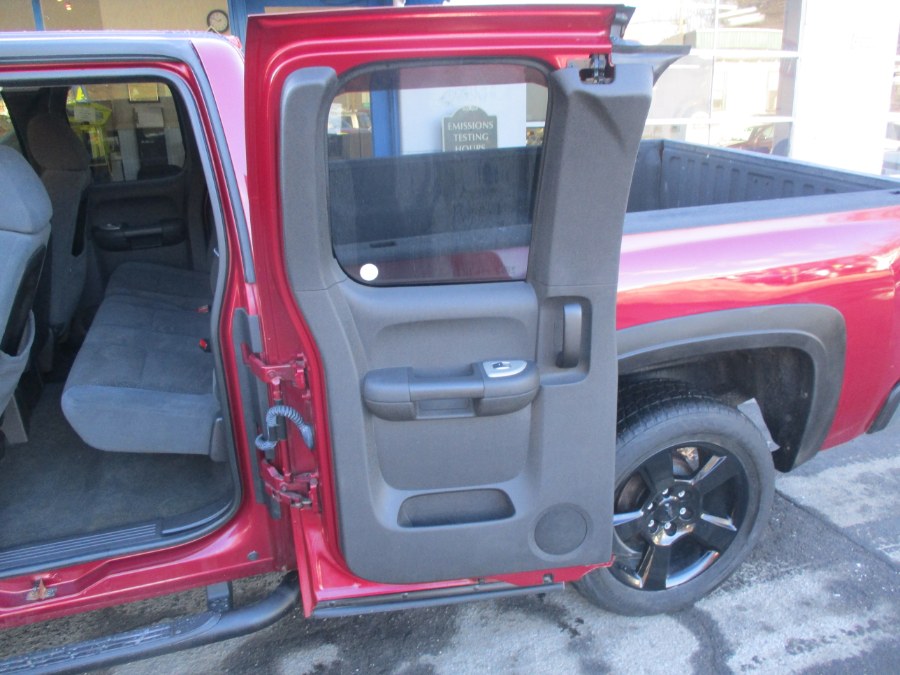 Used Chevrolet Silverado 1500 4WD Ext Cab 143.5" LTZ 2007 | Cos Central Auto. Meriden, Connecticut Used Chevrolet Silverado 1500 4WD Ext Cab 143.5" LTZ 2007 | Cos Central Auto. Meriden, Connecticut