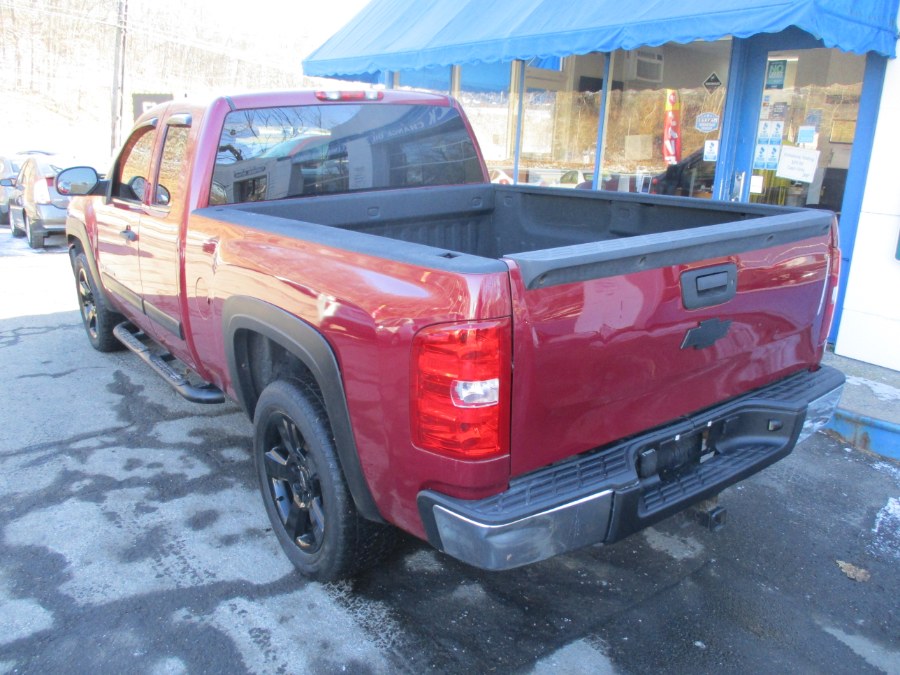 Used Chevrolet Silverado 1500 4WD Ext Cab 143.5" LTZ 2007 | Cos Central Auto. Meriden, Connecticut Used Chevrolet Silverado 1500 4WD Ext Cab 143.5" LTZ 2007 | Cos Central Auto. Meriden, Connecticut
