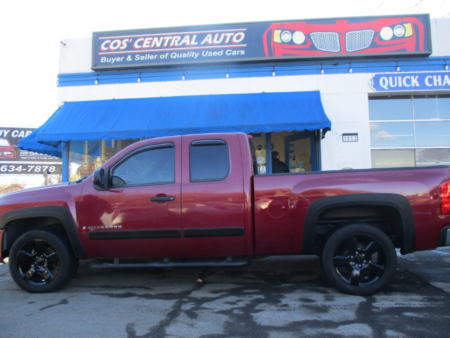 Used Chevrolet Silverado 1500 4WD Ext Cab 143.5" LTZ 2007 | Cos Central Auto. Meriden, Connecticut Used Chevrolet Silverado 1500 4WD Ext Cab 143.5" LTZ 2007 | Cos Central Auto. Meriden, Connecticut