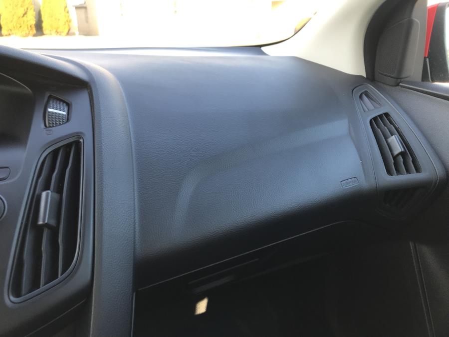 Used Ford Focus 5dr HB SE 2016 | Lex Autos LLC. Hartford, Connecticut Used Ford Focus 5dr HB SE 2016 | Lex Autos LLC. Hartford, Connecticut