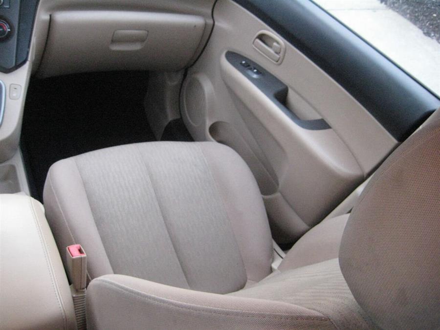 2009 Kia Rondo LX Crossover 4dr 4A, available for sale in Massapequa, New York | Rite Choice Auto Inc.. Massapequa, New York 2009 Kia Rondo LX Crossover 4dr 4A, available for sale in Massapequa, New York | Rite Choice Auto Inc.. Massapequa, New York
