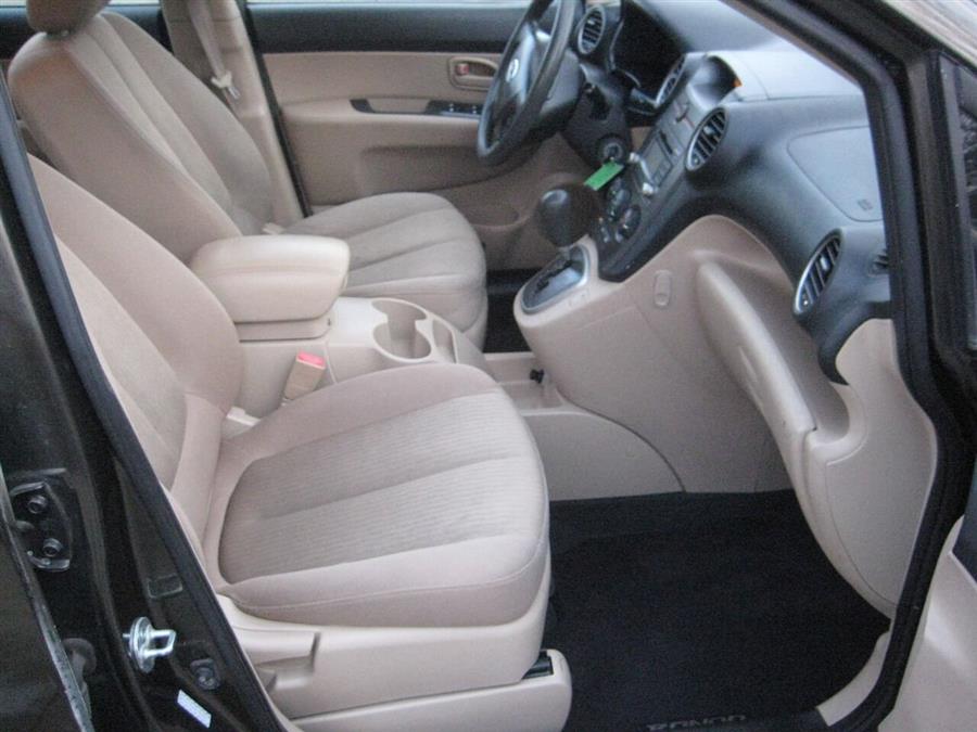 2009 Kia Rondo LX Crossover 4dr 4A, available for sale in Massapequa, New York | Rite Choice Auto Inc.. Massapequa, New York 2009 Kia Rondo LX Crossover 4dr 4A, available for sale in Massapequa, New York | Rite Choice Auto Inc.. Massapequa, New York