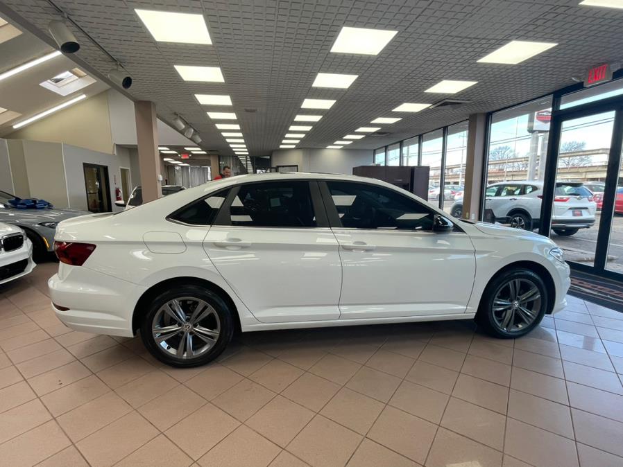 Used Volkswagen Jetta R-Line Auto w/SULEV 2019 | Power Motors East. Massapequa Park, New York Used Volkswagen Jetta R-Line Auto w/SULEV 2019 | Power Motors East. Massapequa Park, New York