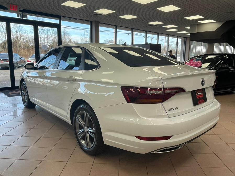 Used Volkswagen Jetta R-Line Auto w/SULEV 2019 | Power Motors East. Massapequa Park, New York Used Volkswagen Jetta R-Line Auto w/SULEV 2019 | Power Motors East. Massapequa Park, New York