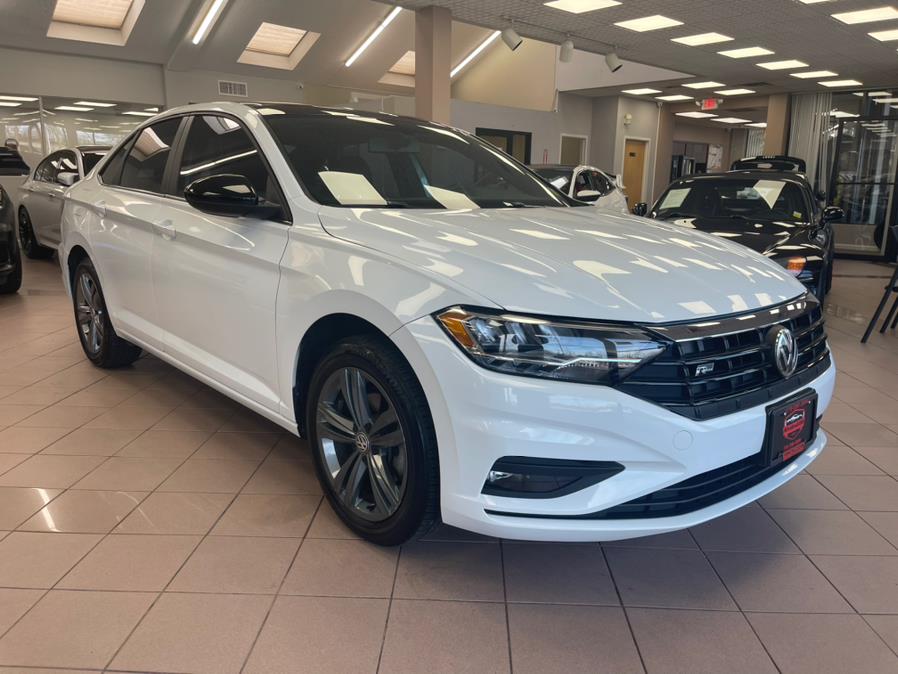 Used Volkswagen Jetta R-Line Auto w/SULEV 2019 | Power Motors East. Massapequa Park, New York Used Volkswagen Jetta R-Line Auto w/SULEV 2019 | Power Motors East. Massapequa Park, New York