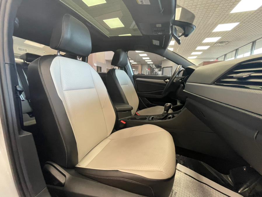 Used Volkswagen Jetta R-Line Auto w/SULEV 2019 | Power Motors East. Massapequa Park, New York Used Volkswagen Jetta R-Line Auto w/SULEV 2019 | Power Motors East. Massapequa Park, New York