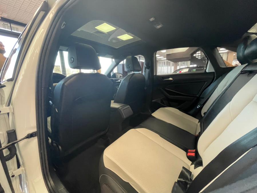 Used Volkswagen Jetta R-Line Auto w/SULEV 2019 | Power Motors East. Massapequa Park, New York Used Volkswagen Jetta R-Line Auto w/SULEV 2019 | Power Motors East. Massapequa Park, New York