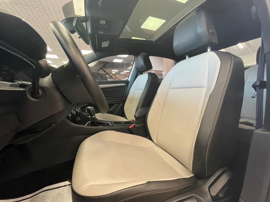 Used Volkswagen Jetta R-Line Auto w/SULEV 2019 | Power Motors East. Massapequa Park, New York Used Volkswagen Jetta R-Line Auto w/SULEV 2019 | Power Motors East. Massapequa Park, New York