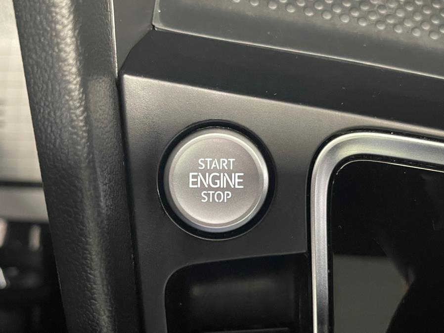 Used Volkswagen Jetta R-Line Auto w/SULEV 2019 | Power Motors East. Massapequa Park, New York Used Volkswagen Jetta R-Line Auto w/SULEV 2019 | Power Motors East. Massapequa Park, New York
