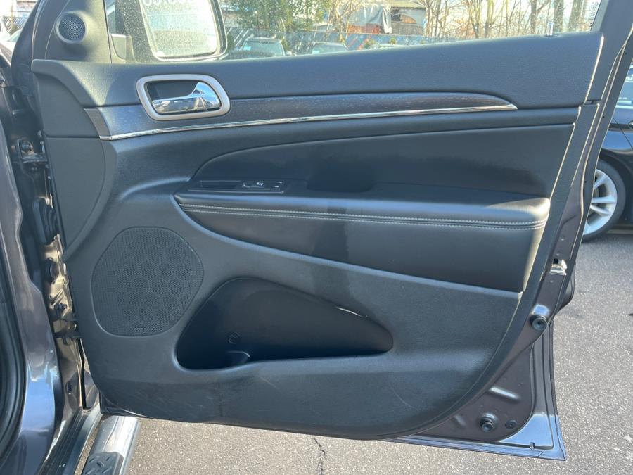 2015 Jeep Grand Cherokee 4WD 4dr Limited, available for sale in Elmont, New York | Sunrise of Elmont. Elmont, New York 2015 Jeep Grand Cherokee 4WD 4dr Limited, available for sale in Elmont, New York | Sunrise of Elmont. Elmont, New York