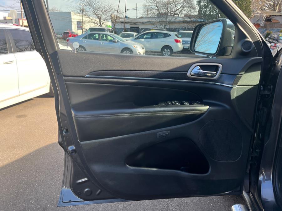 2015 Jeep Grand Cherokee 4WD 4dr Limited, available for sale in Elmont, New York | Sunrise of Elmont. Elmont, New York 2015 Jeep Grand Cherokee 4WD 4dr Limited, available for sale in Elmont, New York | Sunrise of Elmont. Elmont, New York