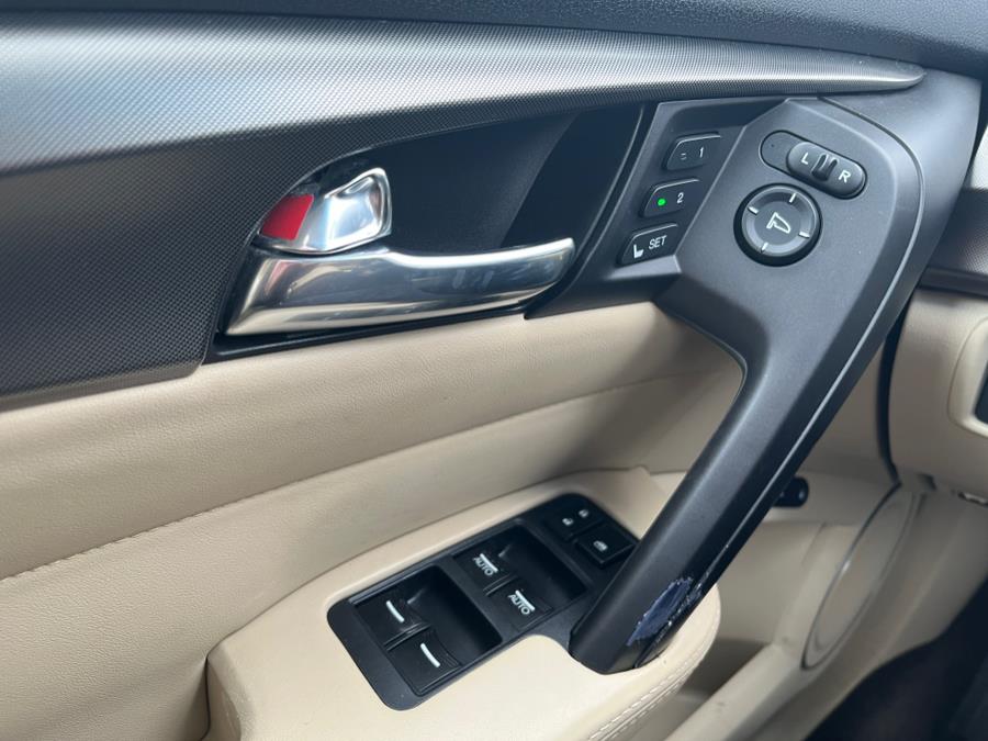 2014 Acura TL Tech 1 OWNER! CLEAN CARFAX! LOW MILES!, available for sale in Elmont, New York | Sunrise of Elmont. Elmont, New York 2014 Acura TL Tech 1 OWNER! CLEAN CARFAX! LOW MILES!, available for sale in Elmont, New York | Sunrise of Elmont. Elmont, New York